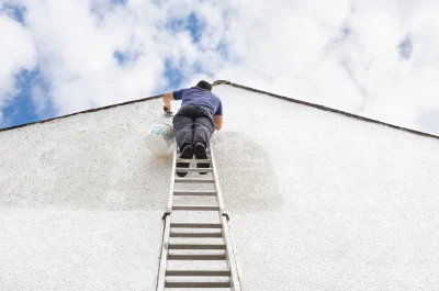 Peinture extérieure à Argences en Aubrac — façades et ravalement